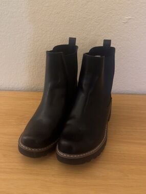 Universal Thread Chelsea Ankle Boots
